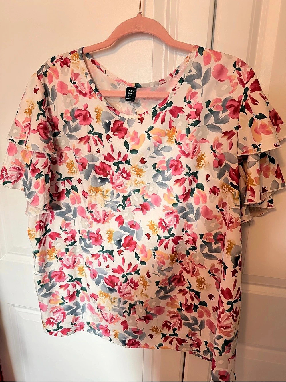 SHEIN Curve Floral Blouse in Red & White Size XL